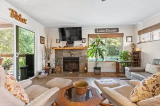 Photo #6: 224093154 Listing 