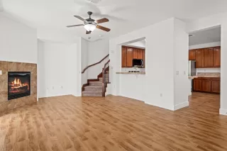 Photo #4: 224094309 Listing