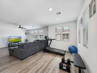 Photo #2: 224094370 Listing 