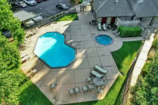 Photo #6: 224094424 Listing 