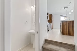 Photo #3: 224094808 Listing