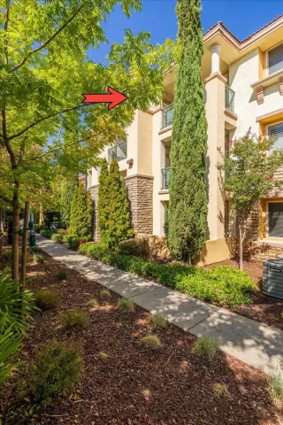 Photo #3: 224094846 Listing