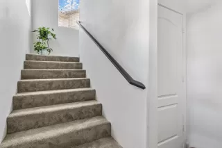 Photo #6: 224095712 Listing