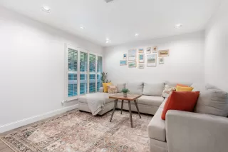 Photo #3: 224095786 Listing