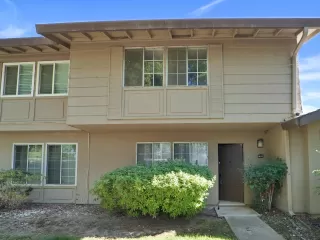 Photo #4: 224095859 Listing