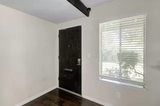 Photo #3: 224095916 Listing 