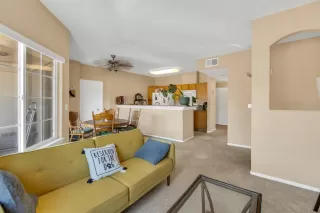 Photo #1: 224095974 Listing