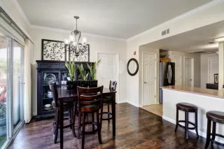 Photo #5: 224096009 Listing 