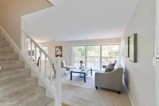 Photo #4: 224096180 Listing