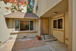 Photo #3: 224096695 Listing