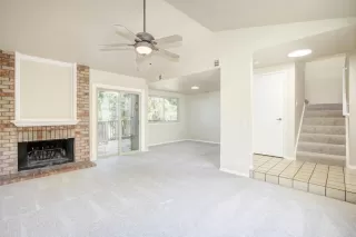 Photo #6: 224096695 Listing