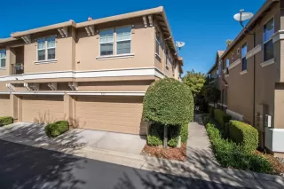 Photo #2: 224097218 Listing