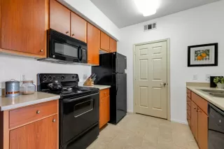 Photo #3: 224097695 Listing