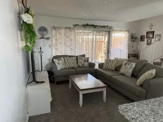 Photo #2: 224097862 Listing