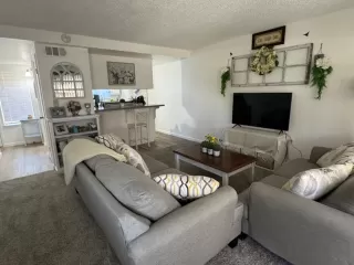 Photo #4: 224097862 Listing