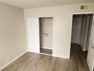 Photo #5: 224098143 Listing 