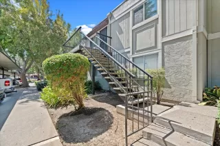 Photo #1: 224098379 Listing