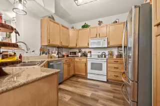 Photo #3: 224098575 Listing