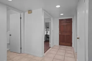 Photo #6: 224099068 Listing