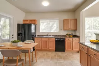 Photo #4: 224099225 Listing 