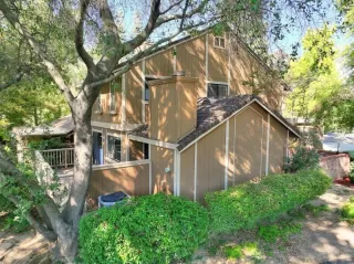 Photo #3: 224099603 Listing 