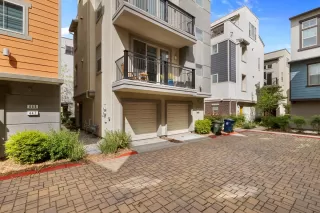 Photo #2: 224099686 Listing