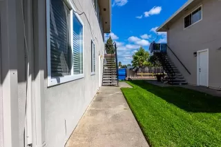 Photo #2: 224100082 Listing