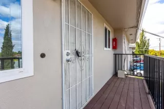 Photo #5: 224100082 Listing