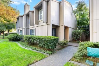 Photo #1: 224100104 Listing 