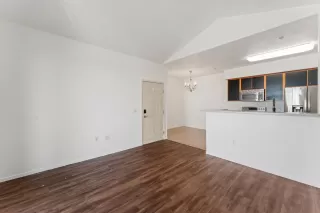 Photo #5: 224100227 Listing