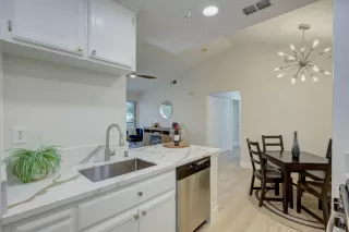 Photo #4: 224100319 Listing 