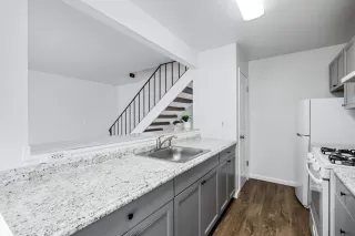 Photo #6: 224100367 Listing