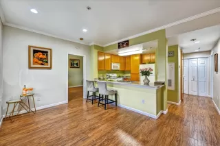 Photo #3: 224100426 Listing 