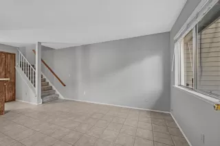 Photo #3: 224100851 Listing