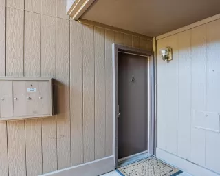 Photo #2: 224101029 Listing