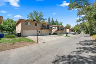 Photo #3: 224101042 Listing