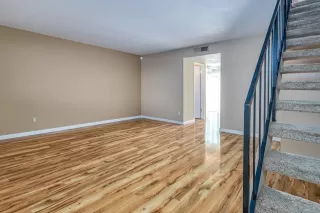 Photo #5: 224101868 Listing 