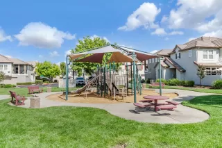 Photo #6: 224102195 Listing