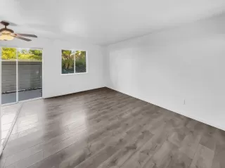 Photo #3: 224102219 Listing 