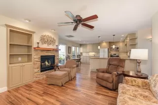 Photo #5: 224102988 Listing