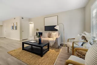 Photo #6: 224103159 Listing 