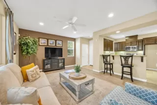 Photo #3: 224103833 Listing 