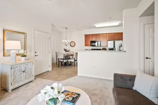 Photo #6: 224104147 Listing