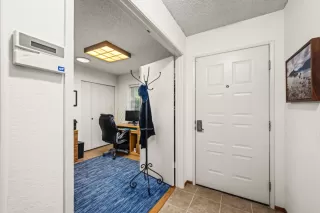 Photo #2: 224104378 Listing