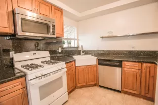 Photo #5: 224104662 Listing 