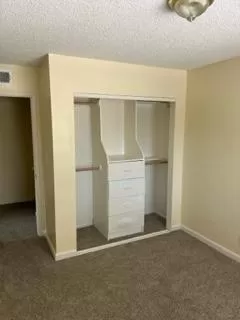 Photo #6: 224104839 Listing