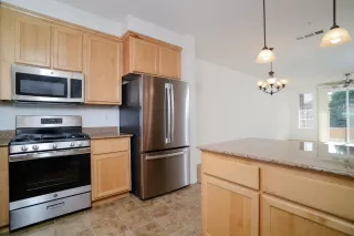 Photo #2: 224105340 Listing 