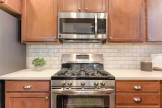 Photo #6: 224105802 Listing