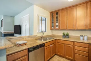 Photo #2: 224105951 Listing 