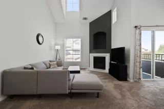 Photo #3: 224106007 Listing 